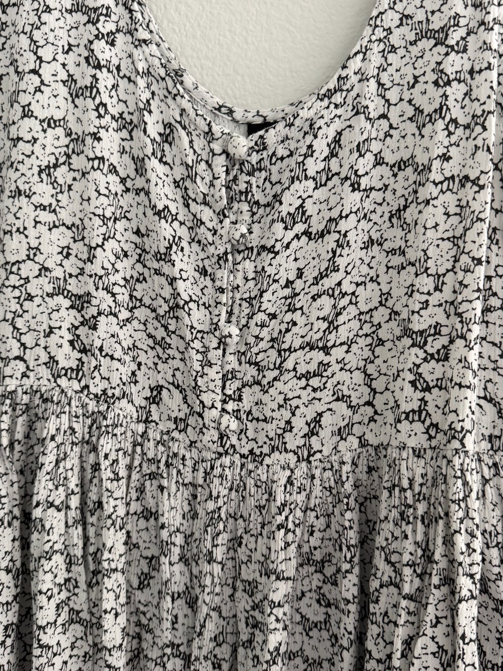 Volcom White and Black Floral Scoop-Neck Mini Dress - Picture 2 of 4